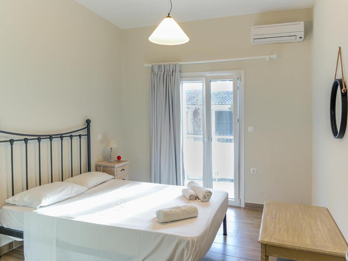 Spiridoula Kassiopi Apartments エクステリア 写真